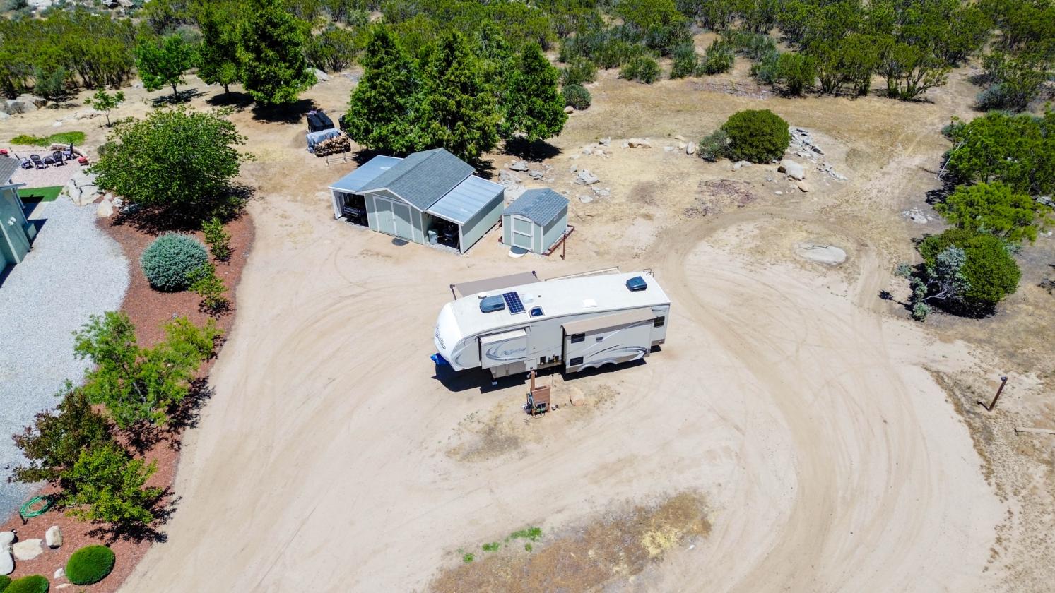 Custom 5-Acre Horse Ranch with Stunning Views - photo 4