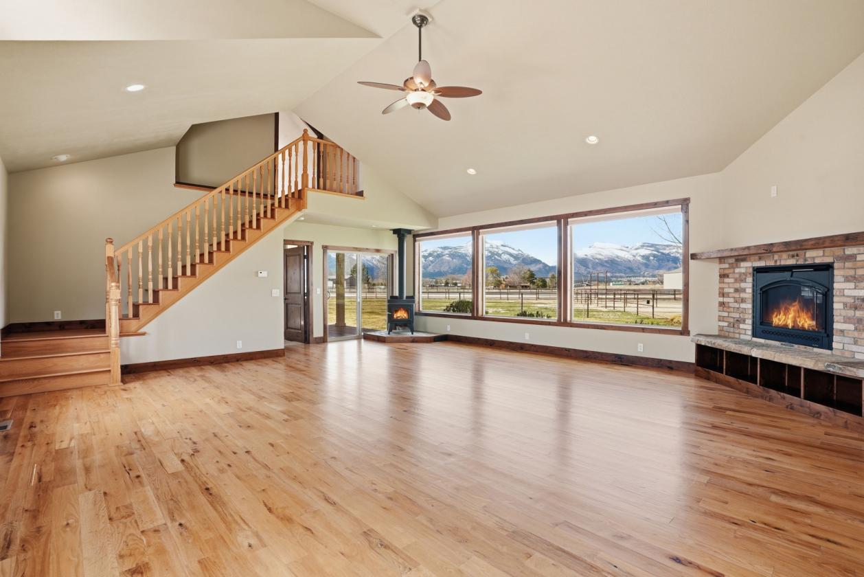 Custom Home with Endless Mountain Views - photo 6
