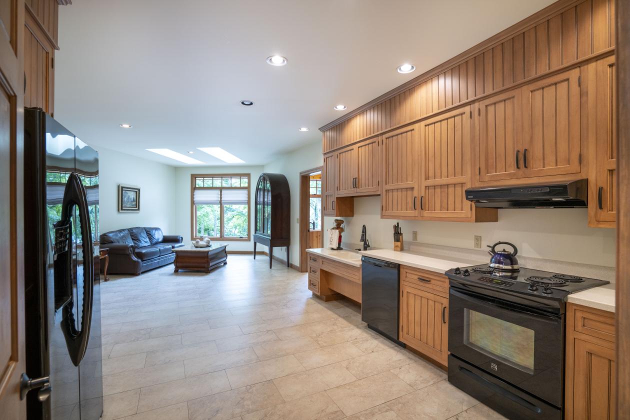Exceptional Equestrian Estate on 134+ Acres - photo 24