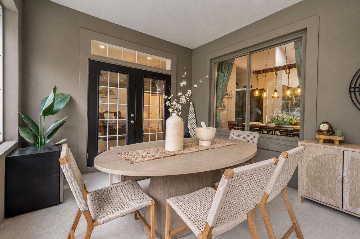 Restored 90s Chic Equestrian Estate - photo 26