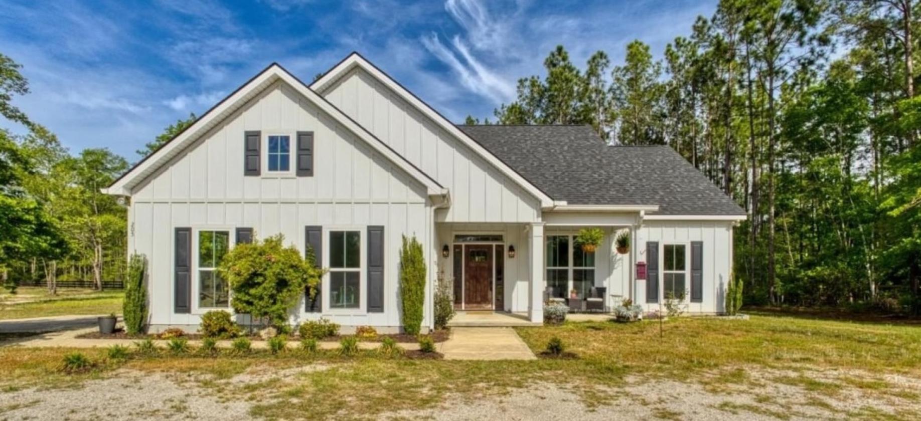 An Equestrian retreat in the heart of Bridle Creek - photo 1