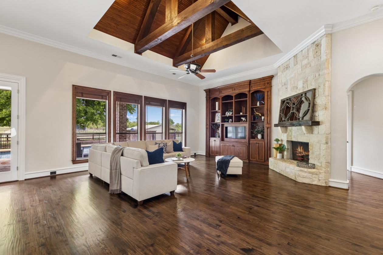 Luxury Acreage Living Without Compromise - photo 6