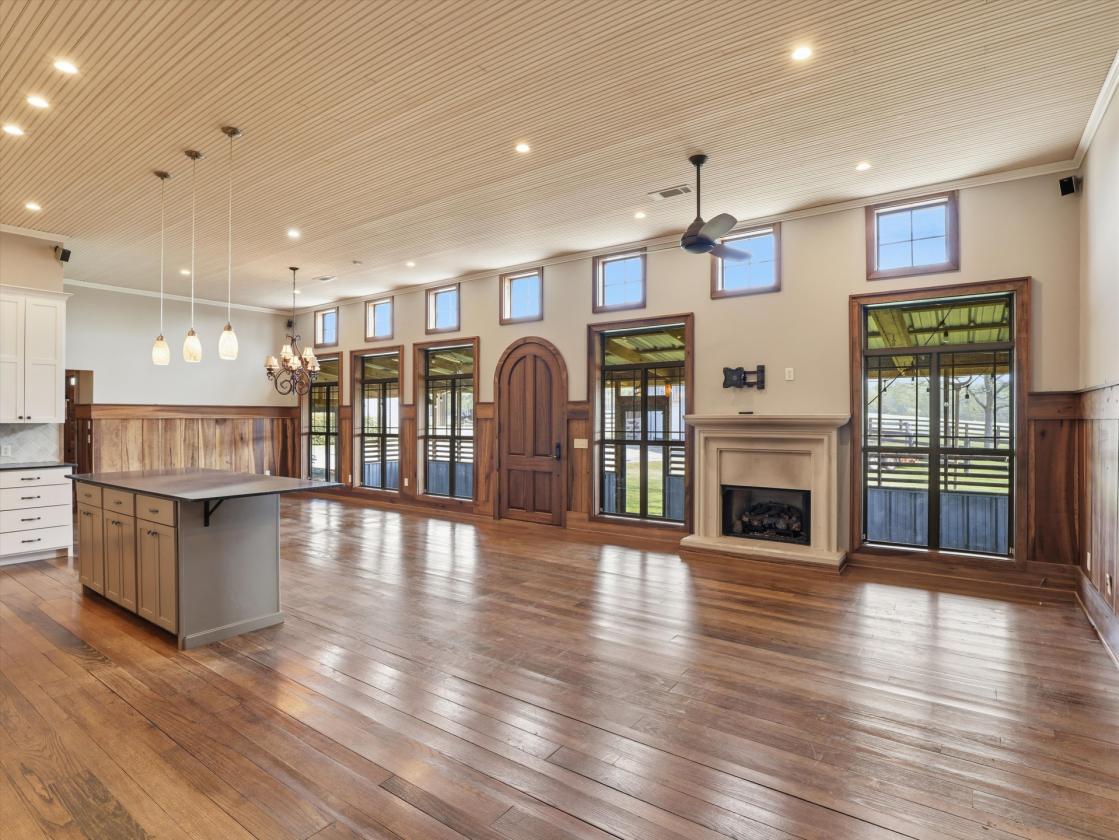 A PROPERTY WITH POSSIBILITIES! - photo 7