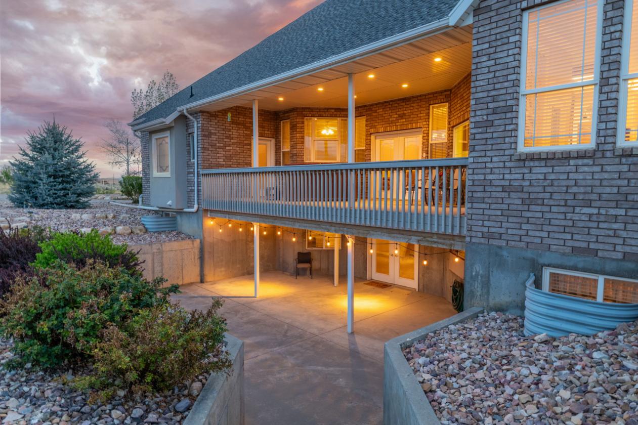 A Rare Blend of Luxury, Land & Lifestyle - photo 4