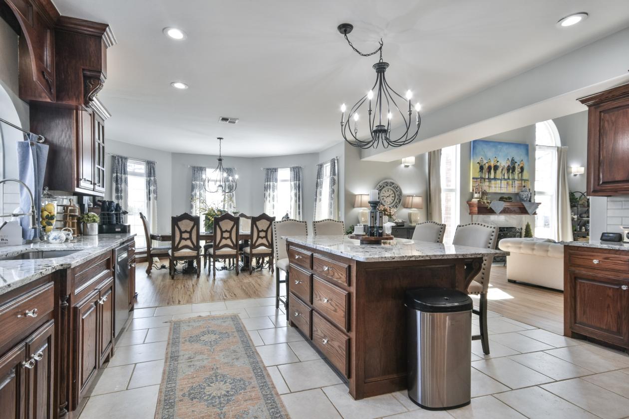 This unique property offers it all! - photo 5