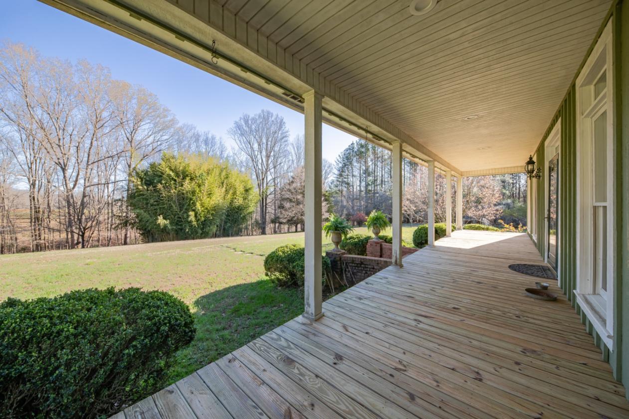 Creekside Equestrian Retreat on 19.3 acres - photo 13
