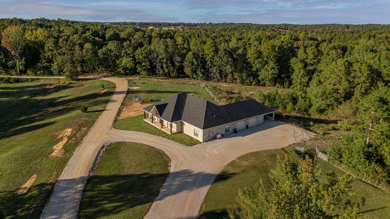 Horse Property for sale.