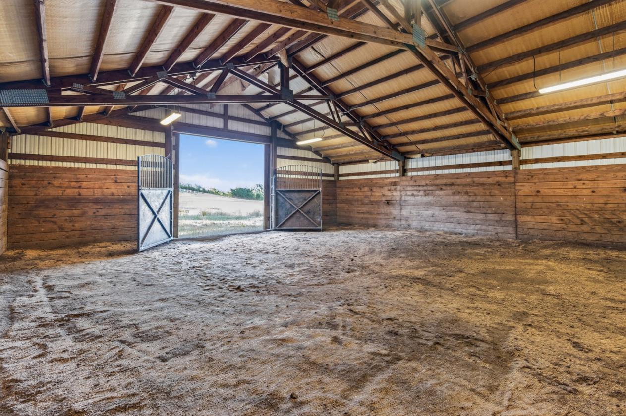 Luxury Equine and Cattle Ranch in Western Oregon - photo 26
