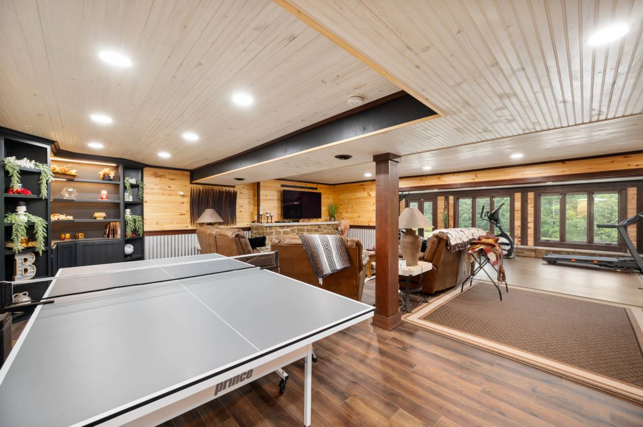 Extraordinary 30+ acre estate with log cabin home - photo 20