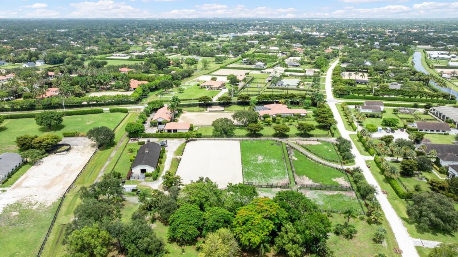 2.6 acre farm on Rolling Rock - photo 4