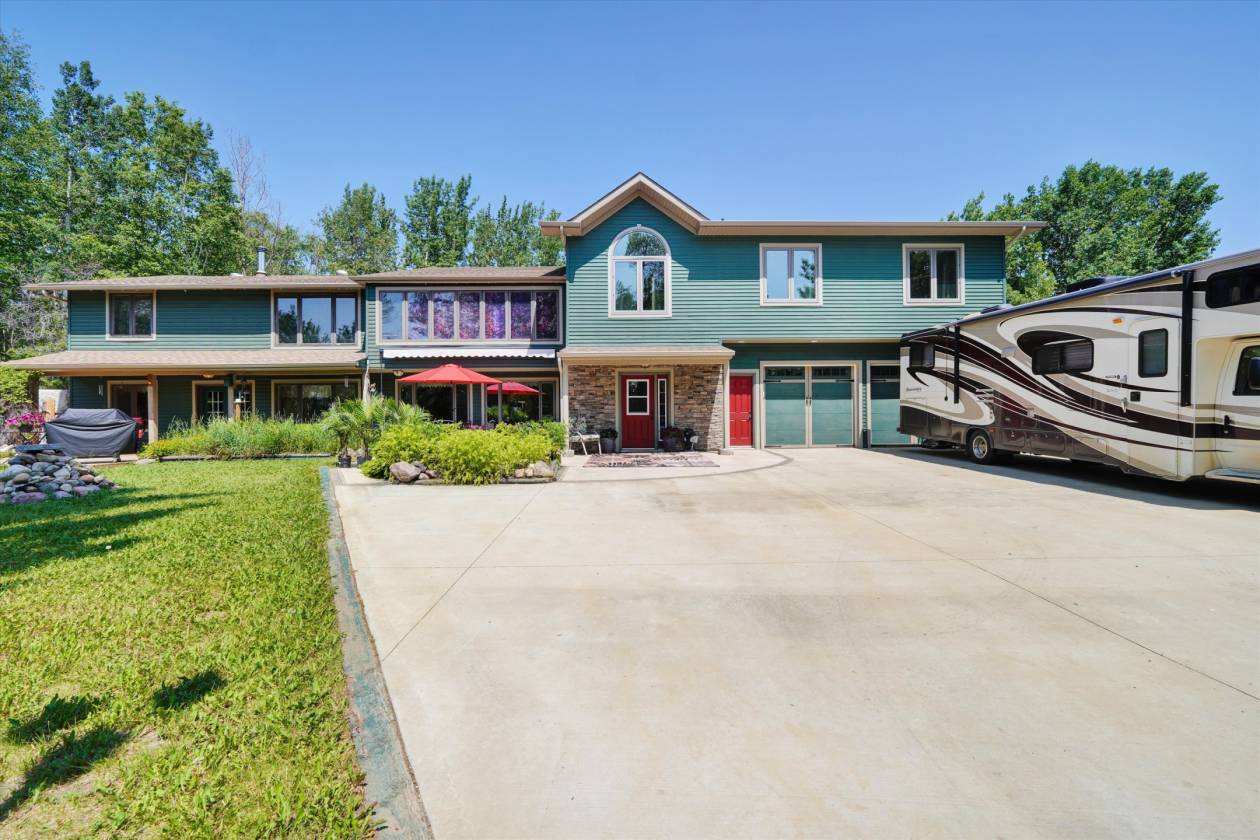 Horse Property for sale.