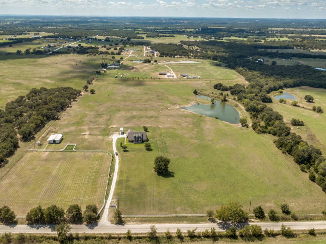 6 Bedroom Custom Home on 35 Acres Alvord Alvord, Wise County, Texas