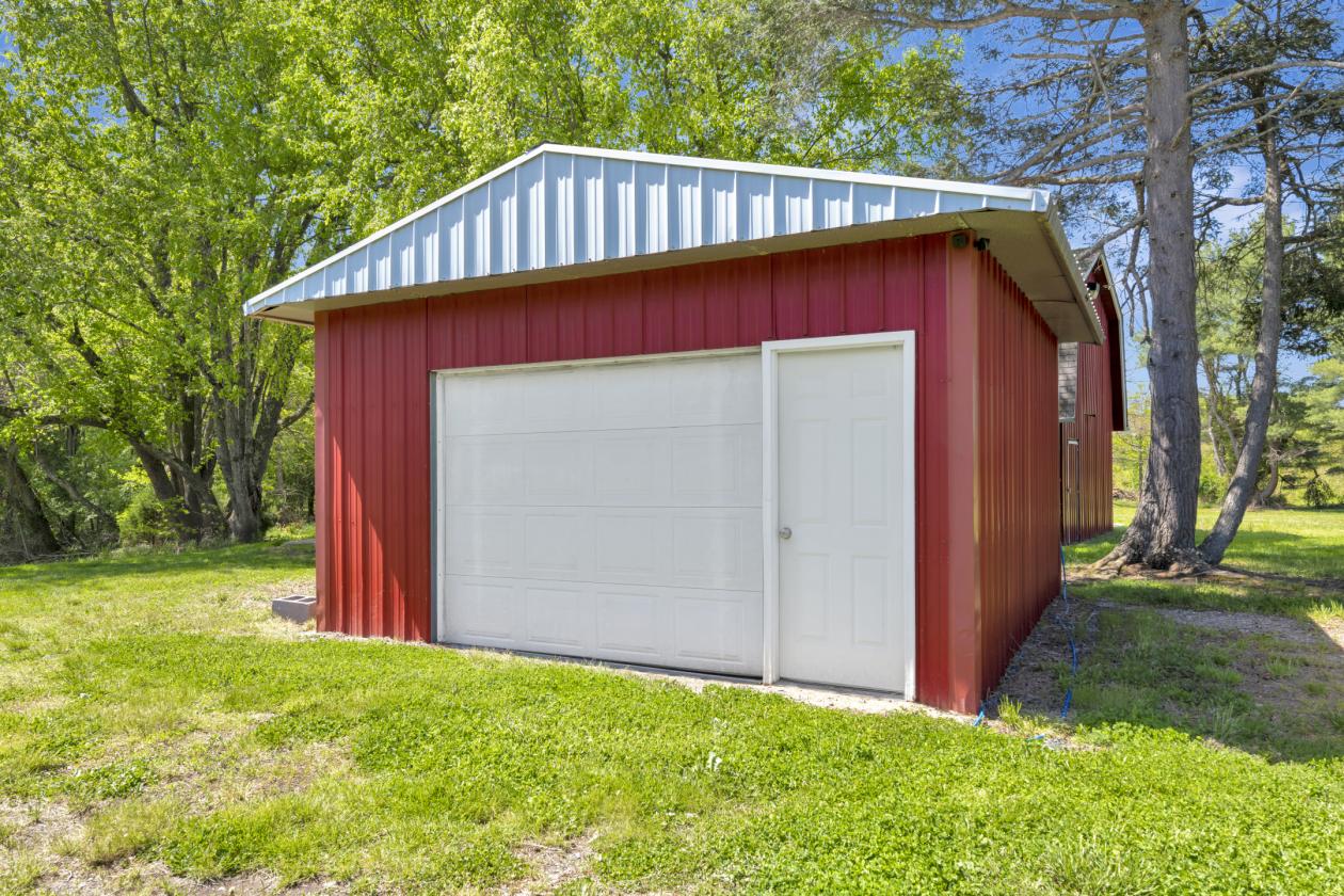 24 Acre Horse Farm - photo 27