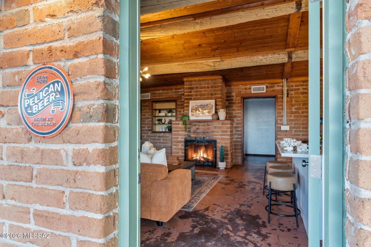 One-Of-A-Kind Tucson Area Ranch - photo 5