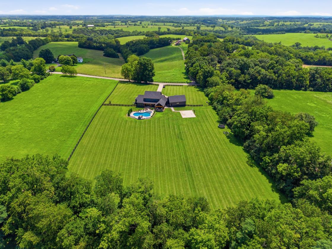 Luxury Estate 10-minutes From Lexington - photo 29