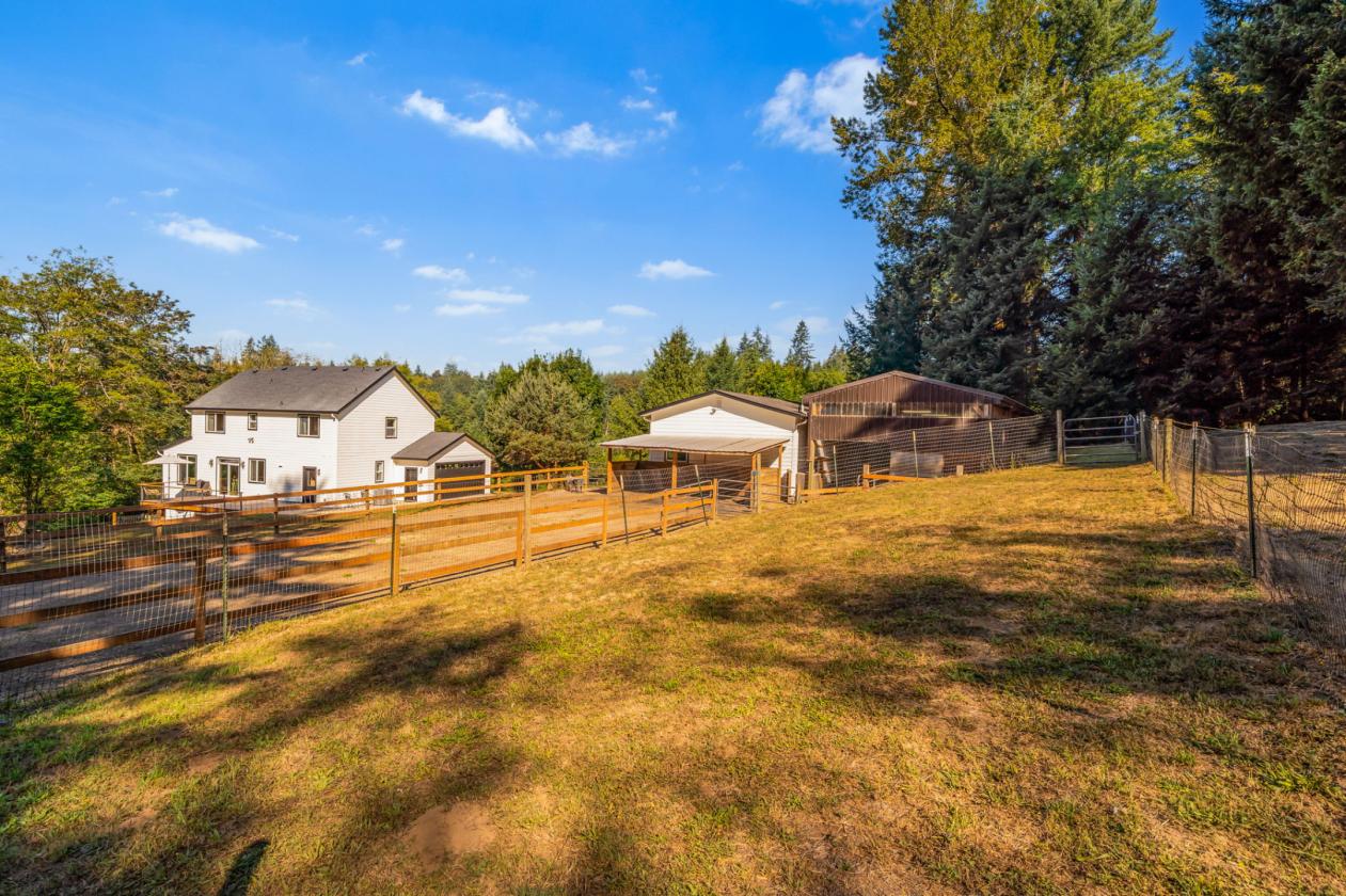 Hobby farm with 4 stalls, shop, and home - photo 2