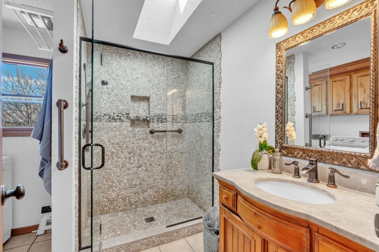 Close-in Equestrian Property! - photo 21
