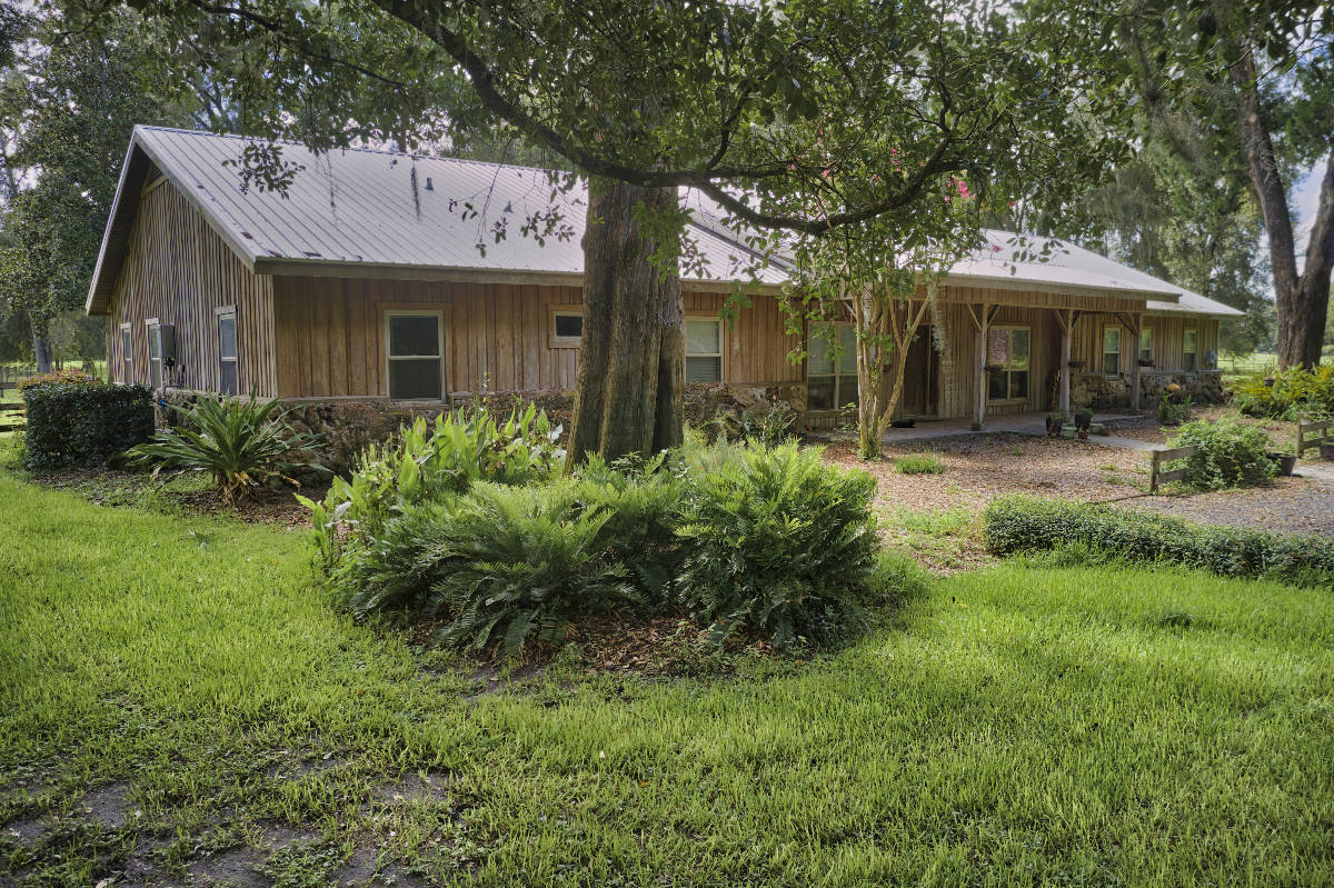 Large country estate on 20 acres close to World Equestrian