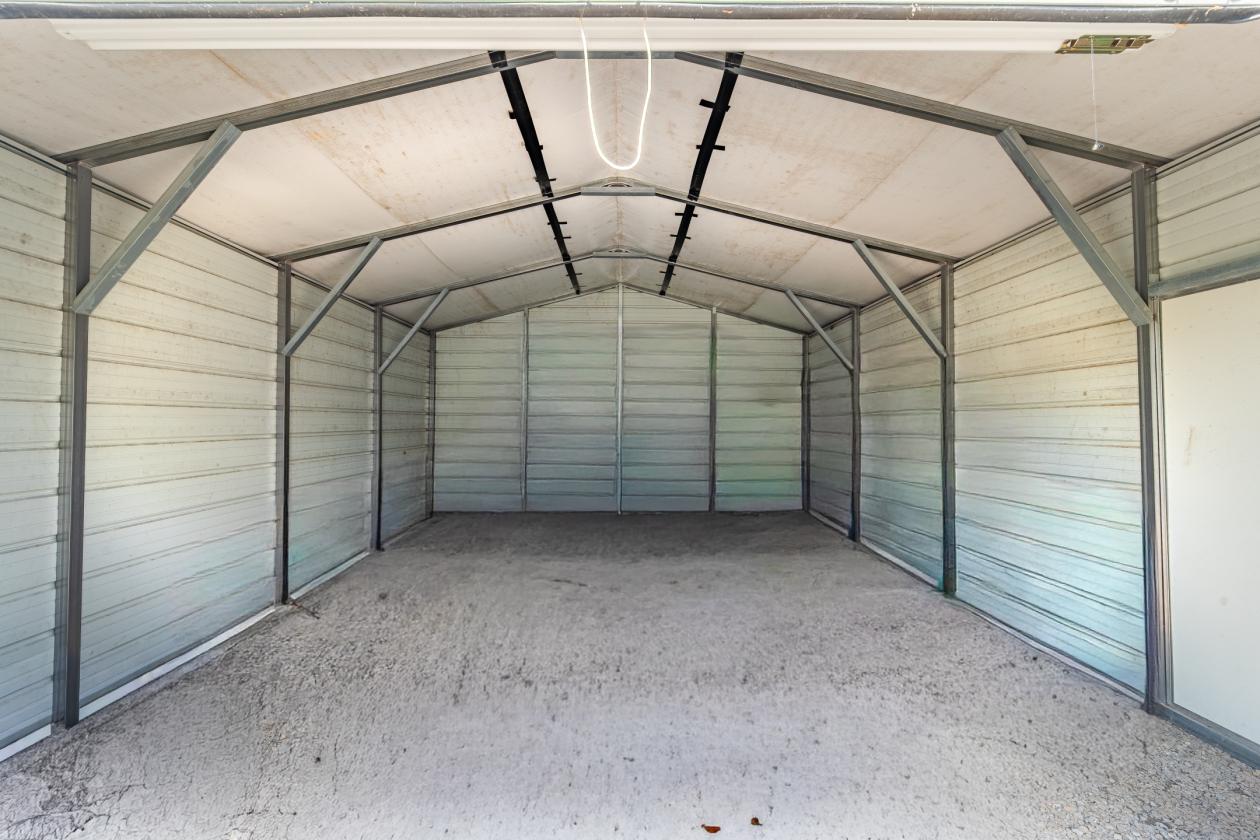 G&G Stables: 18+ acre Horse Facility - photo 21