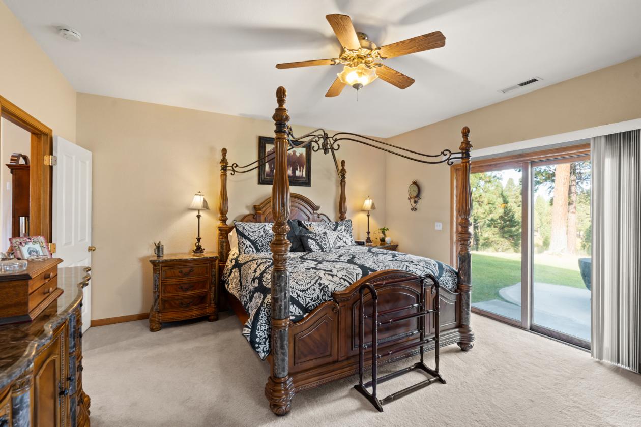 Horse Property with Gorgeous House and Views - photo 7