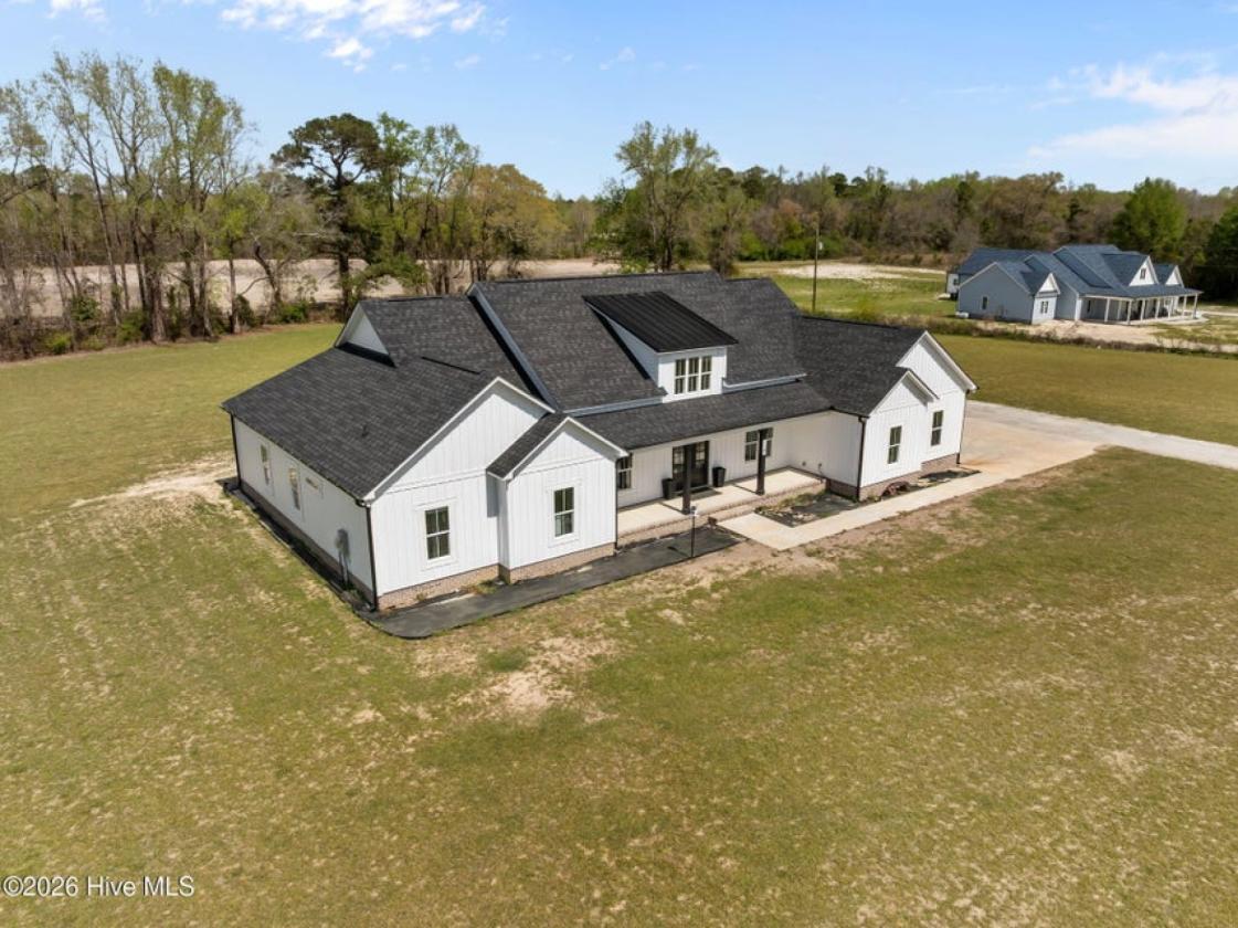Builders Dream Home Can Now Be Yours - photo 29