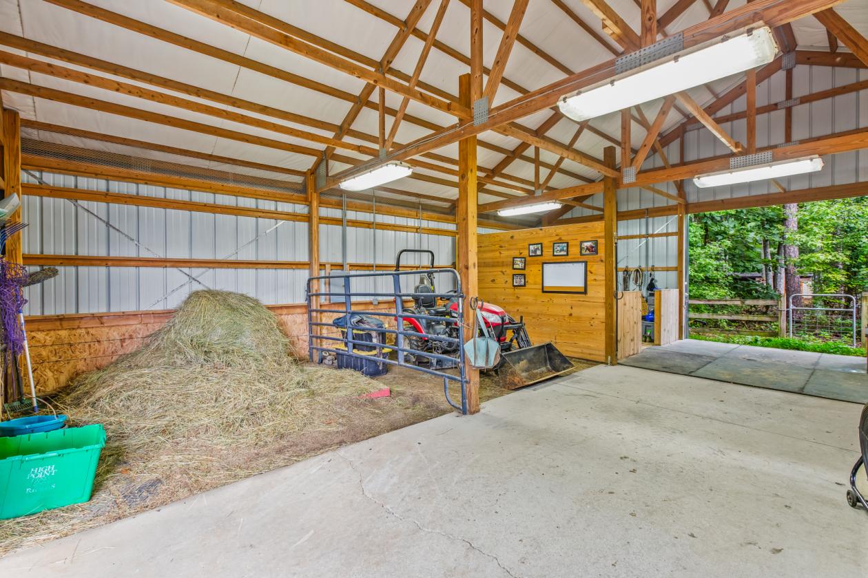 Beautiful mini-farm on 8.46+/- private acres - photo 16