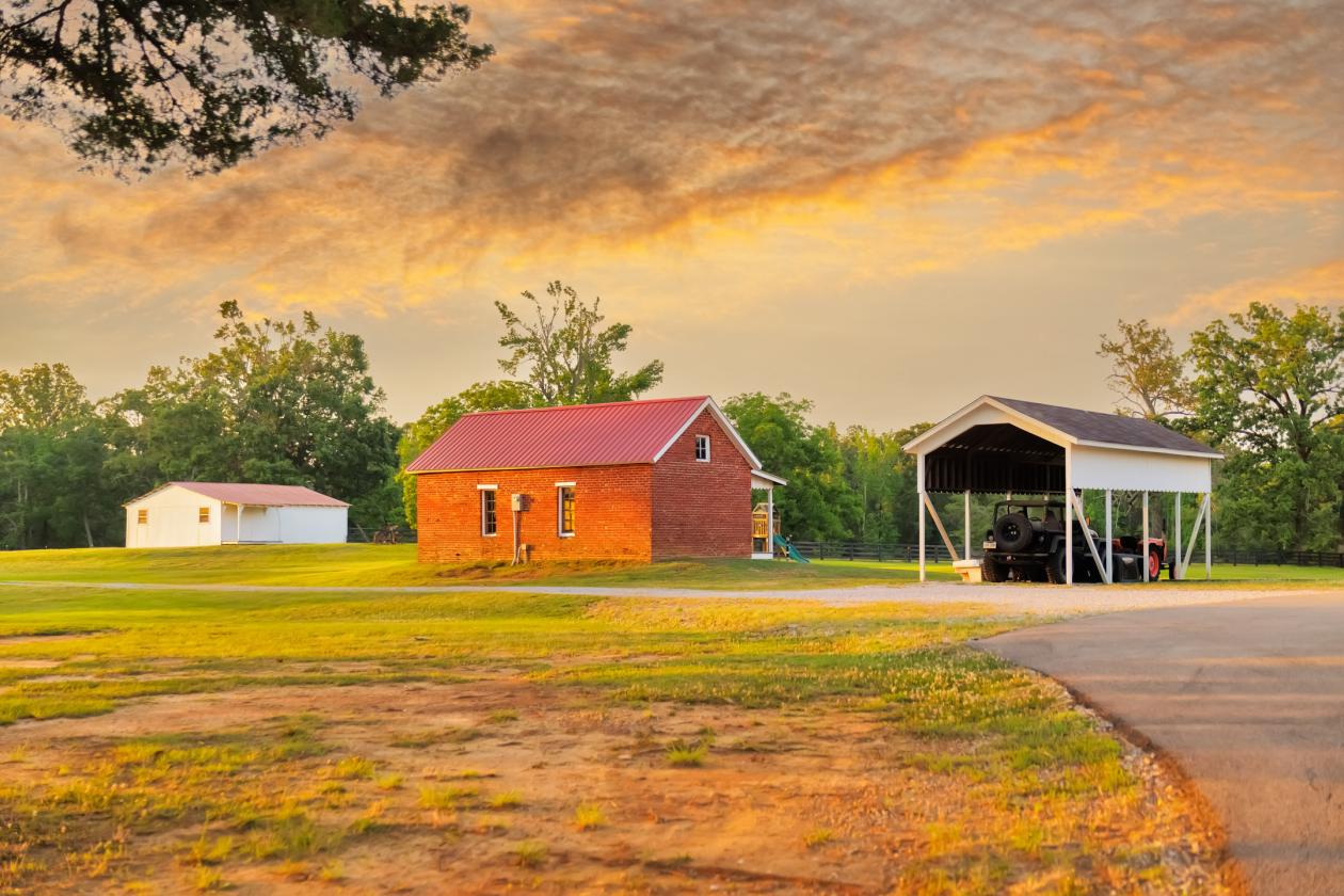 Rare Historic Round Polo Barn - photo 17