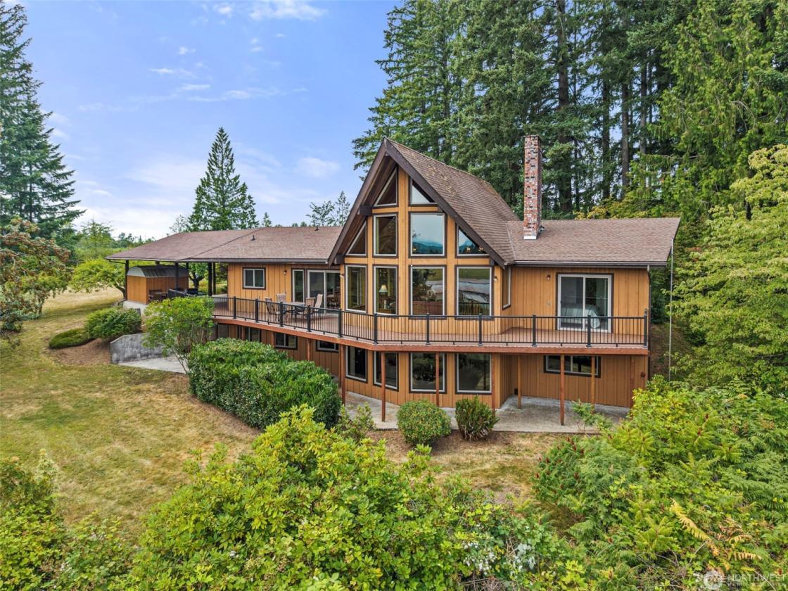 78-Acre Estate with Mountain Views & Orchard - photo 29