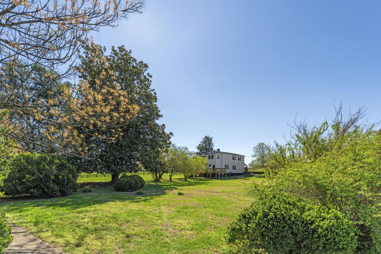 Equestrian Dream: Arenas, Homes & Charm - photo 16