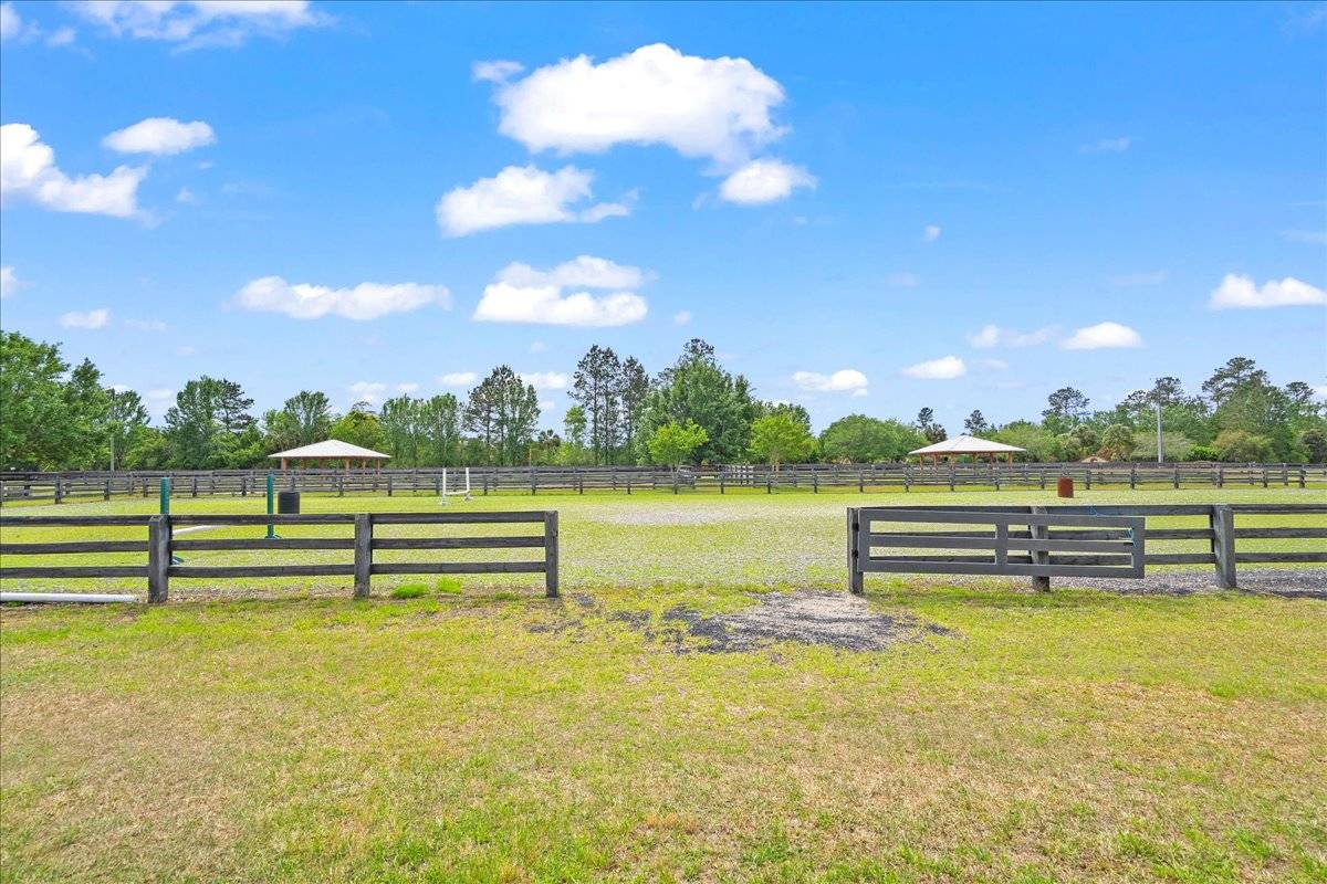 Large Stable with newly built barndominium - photo 15