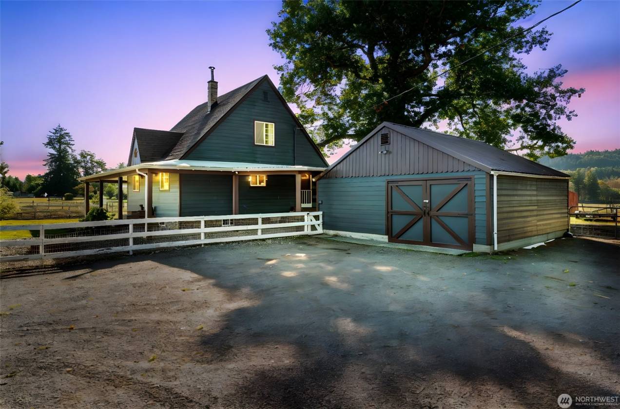 Horse Property for sale.