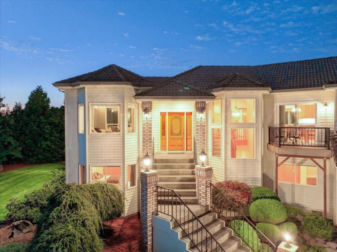 Custom Home on 7+ Acres in West Ridgefield - photo 4