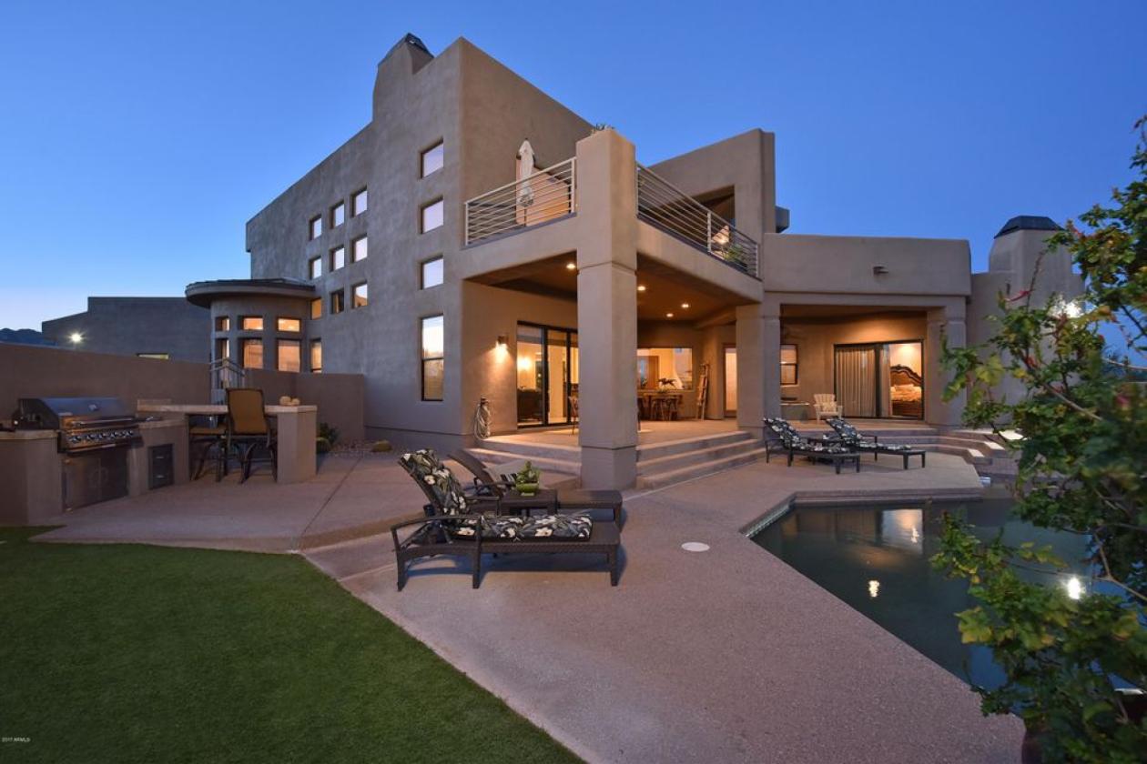 LUXURY EQUESTRIAN ESTATE,  2.7 ACRES - photo 3