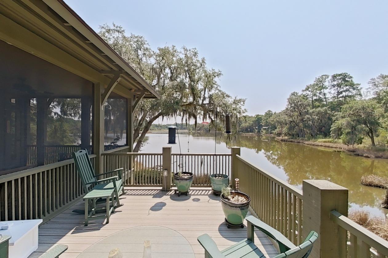 Striking Home In Brays Island Community - photo 18