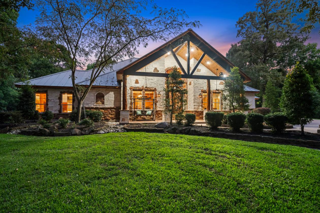 Horse Property for sale.