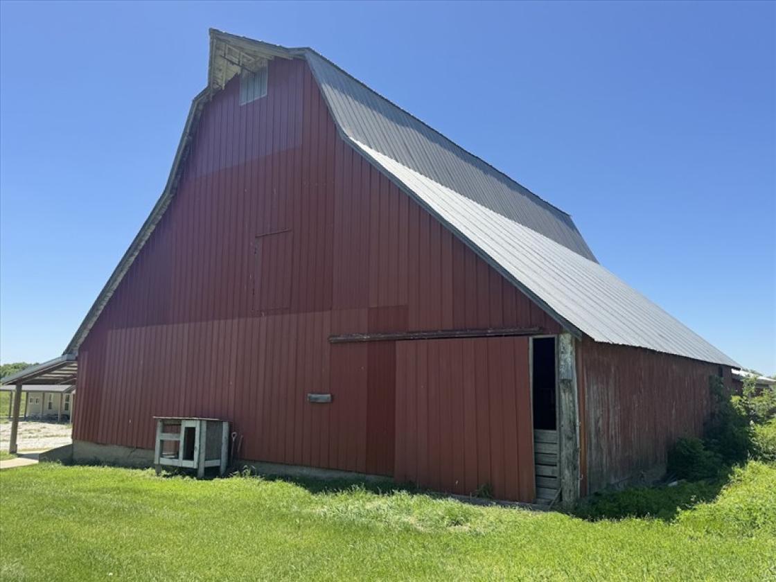 Charming Hobby Farm - photo 4
