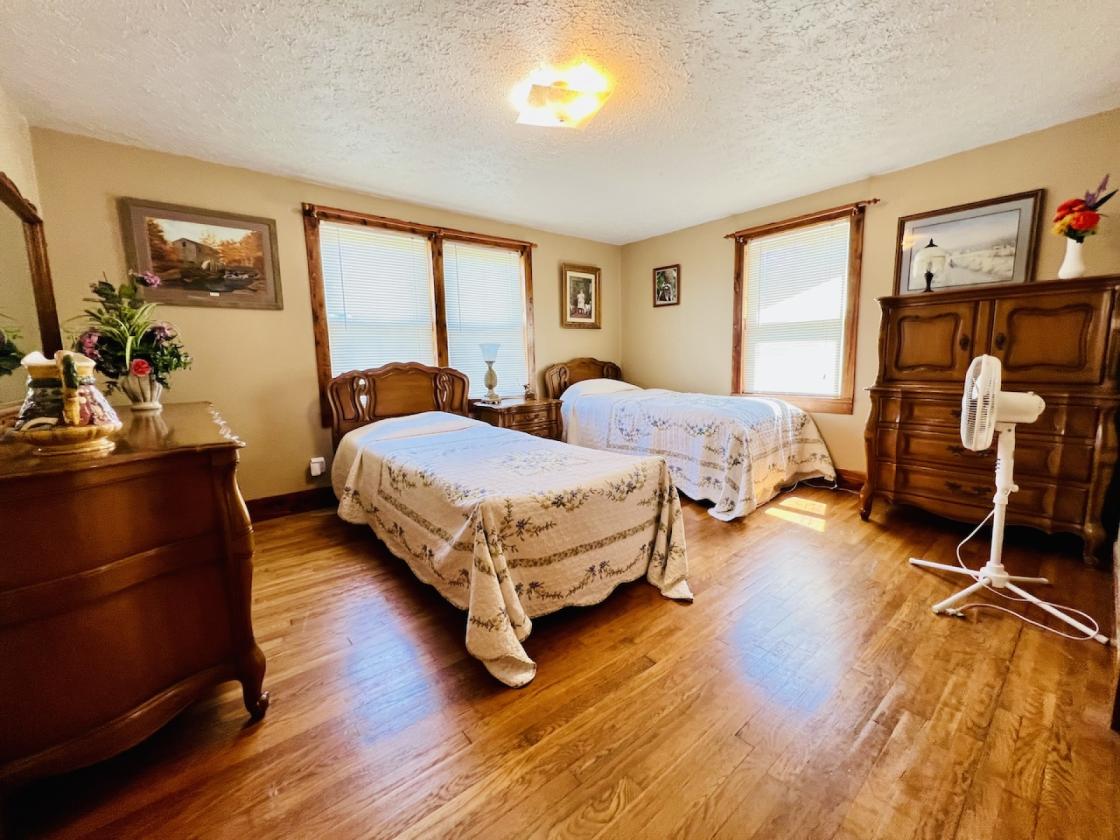 10.65 Ac. m/l with House & Workshop near Lake! - photo 14