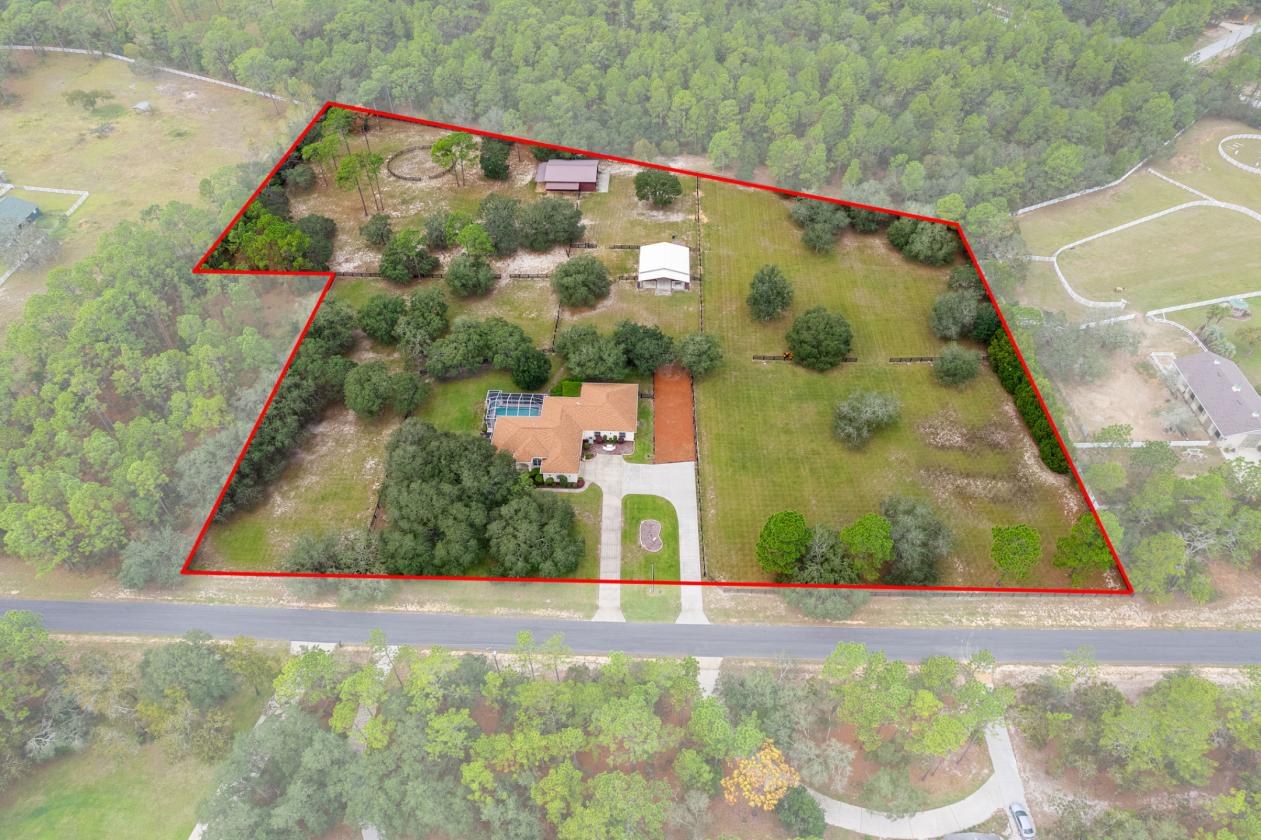 CUSTOM EQUESTRIAN ESTATE ON 7.39 ACRES - photo 26