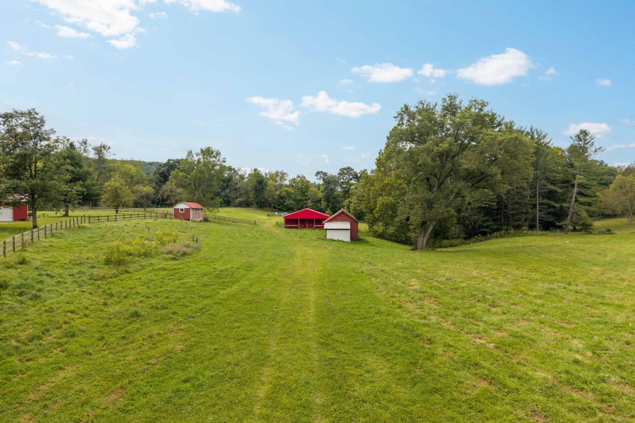 Rare Private Country Retreat - photo 17