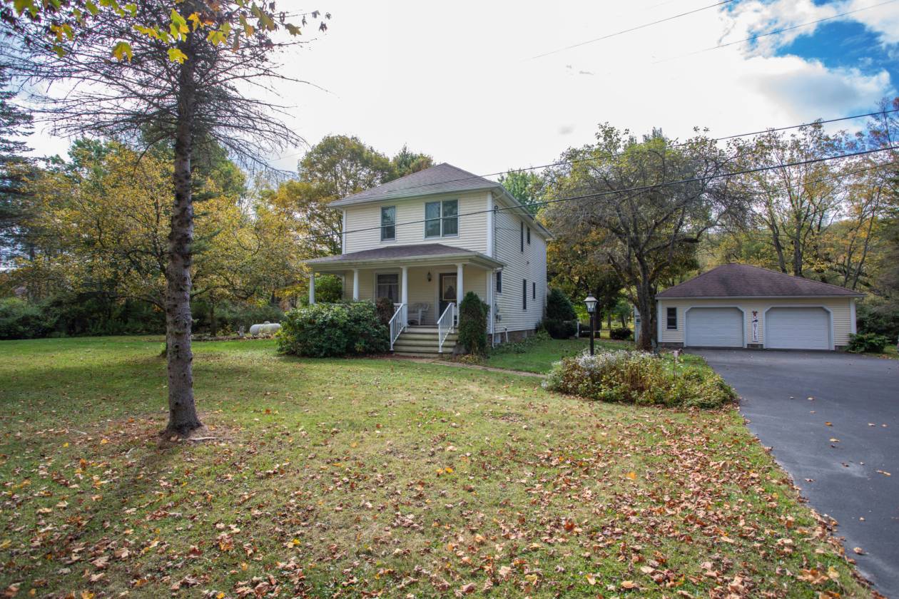 Horse Property for sale.