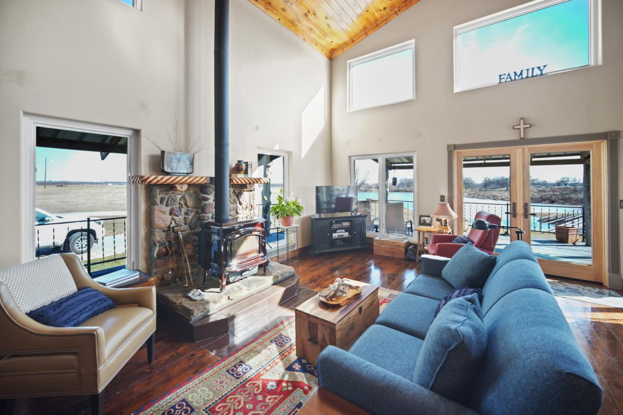 SPECTACULAR ±331 ACRE RANCH WITH MULTIPLE HOMES + - photo 28