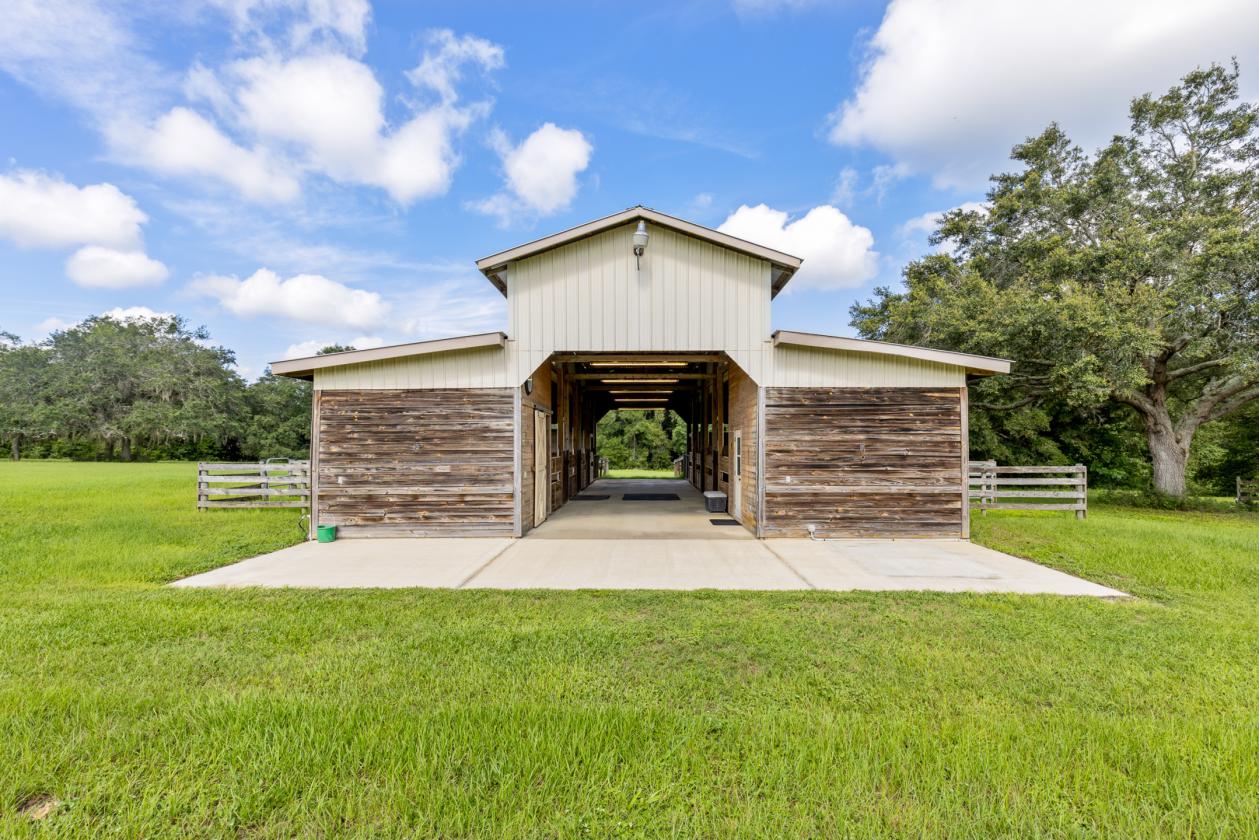 20 ACRE EQUESTRIAN PARADISE WITH NO HOA - photo 13