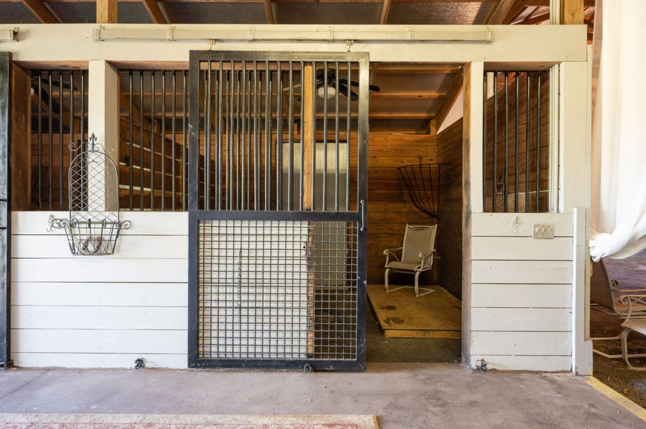 Stunning 30 Acre Horse Farm near Charlottesville - photo 22