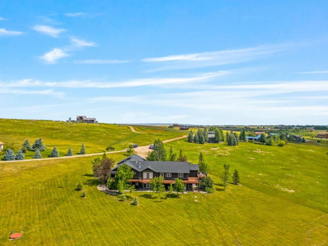 Exceptional Retreat - Horses Allowed - photo 2