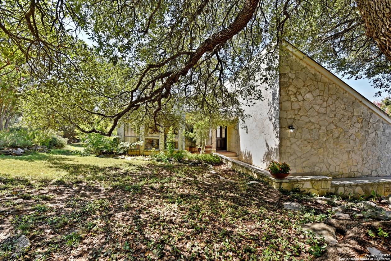 Texas Hill Country Horse Property With Amazing Views And A
