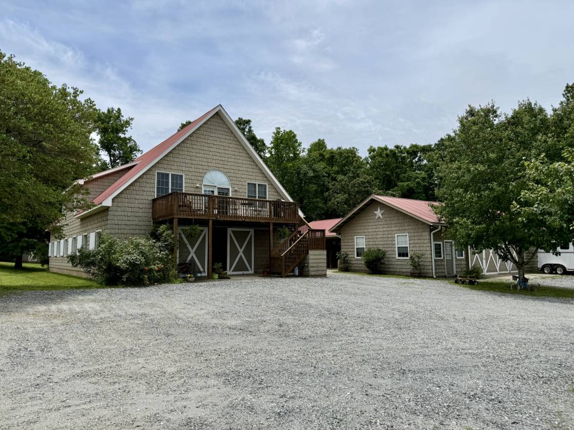 Horse Property for sale.