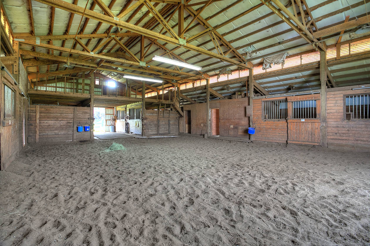 Exceptional Home on 33+ Ac. Equestrian Ranch w/an Amazing View