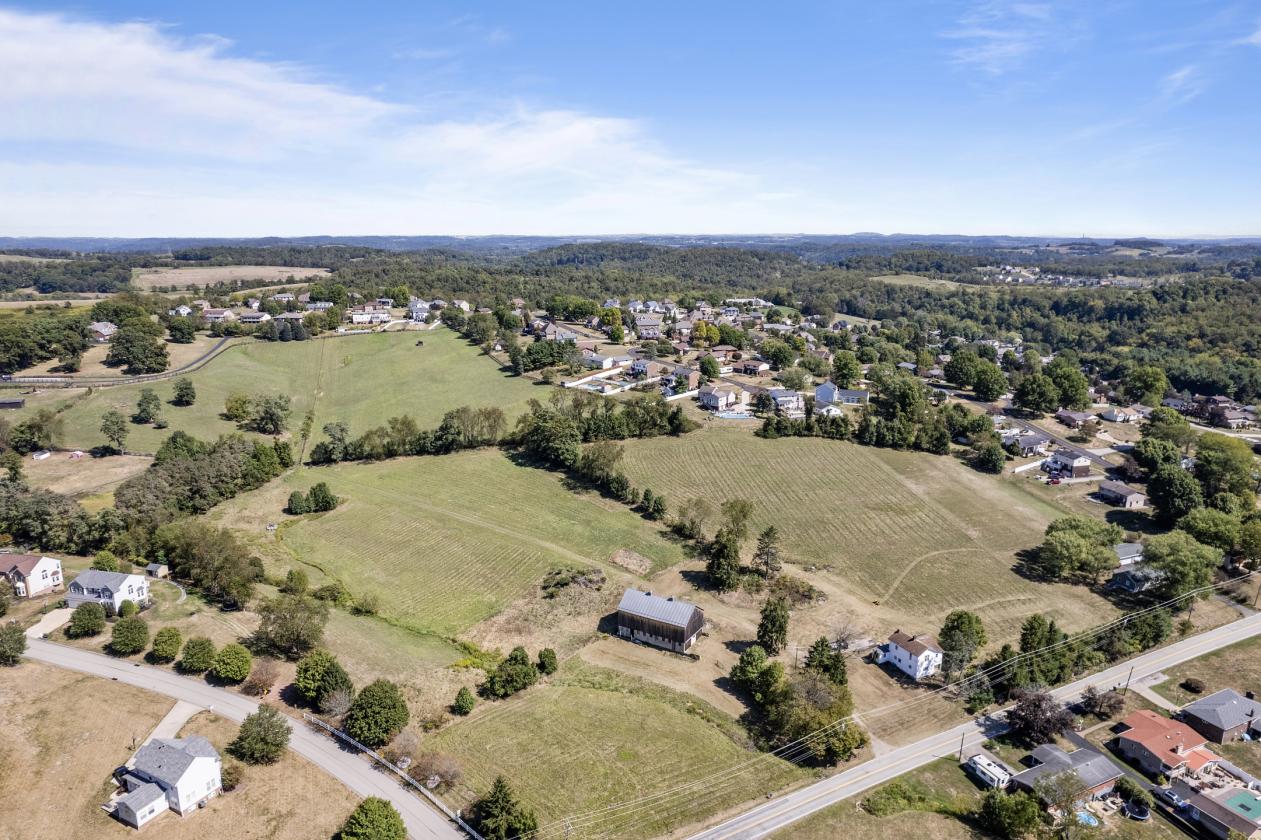 Room to Roam: 11.73 Acres with Classic Farmhouse - photo 21
