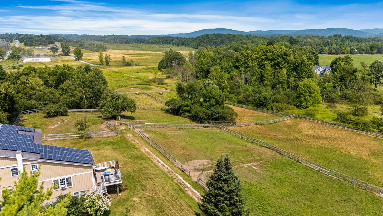 Established Equestrian Facility on 17 Acres - photo 13