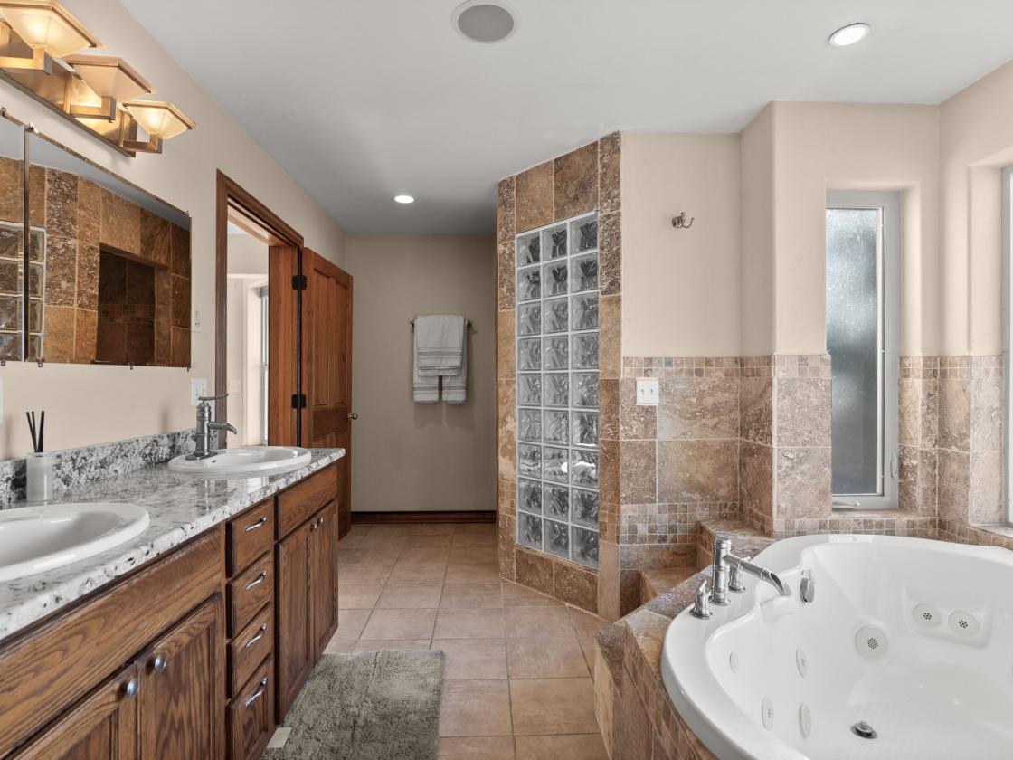 Built for Horses. Designed for Living. - photo 20